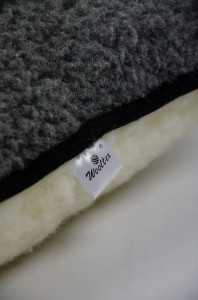 Poduszka Wełniana na oparcie - Grafit - Wooltex.pl