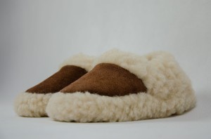 Kapcie Dziecięce Pełne - Brązowe - Wooltex