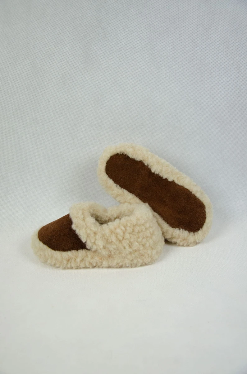 Kapcie Dziecięce Pełne - Brązowe - Wooltex