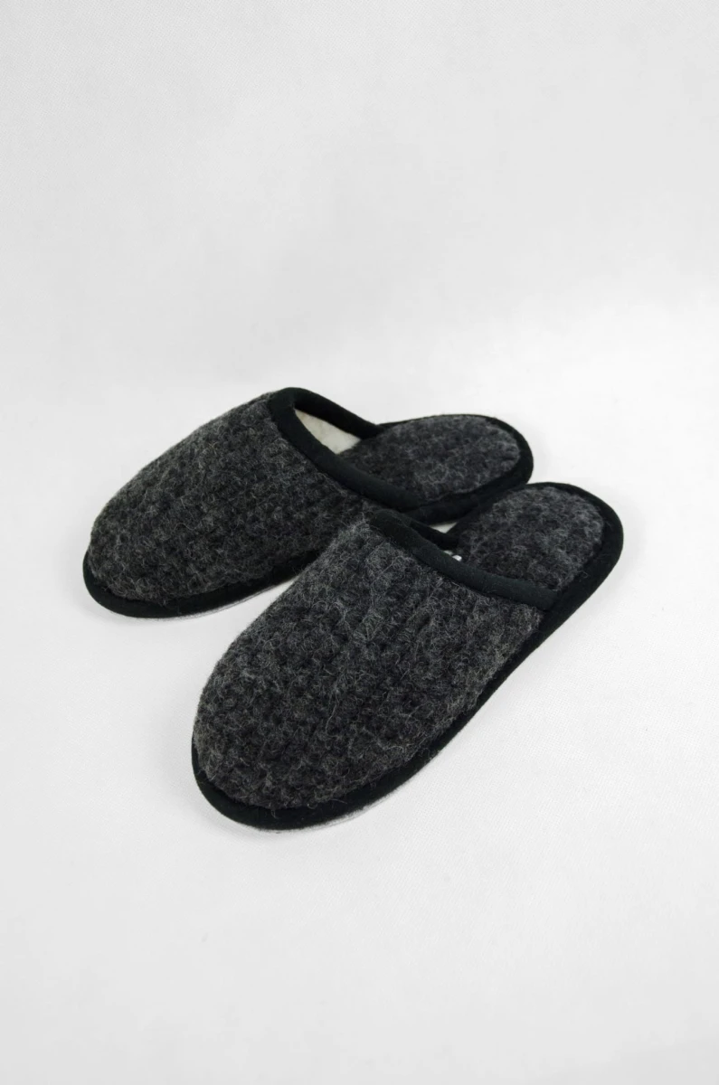 Kapcie Relax Classic - Grafitowe - Wooltex.pl