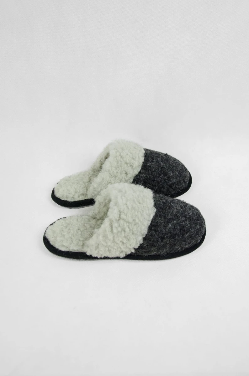 Kapcie Relax II - Grafitowy 2 - Wooltex.pl