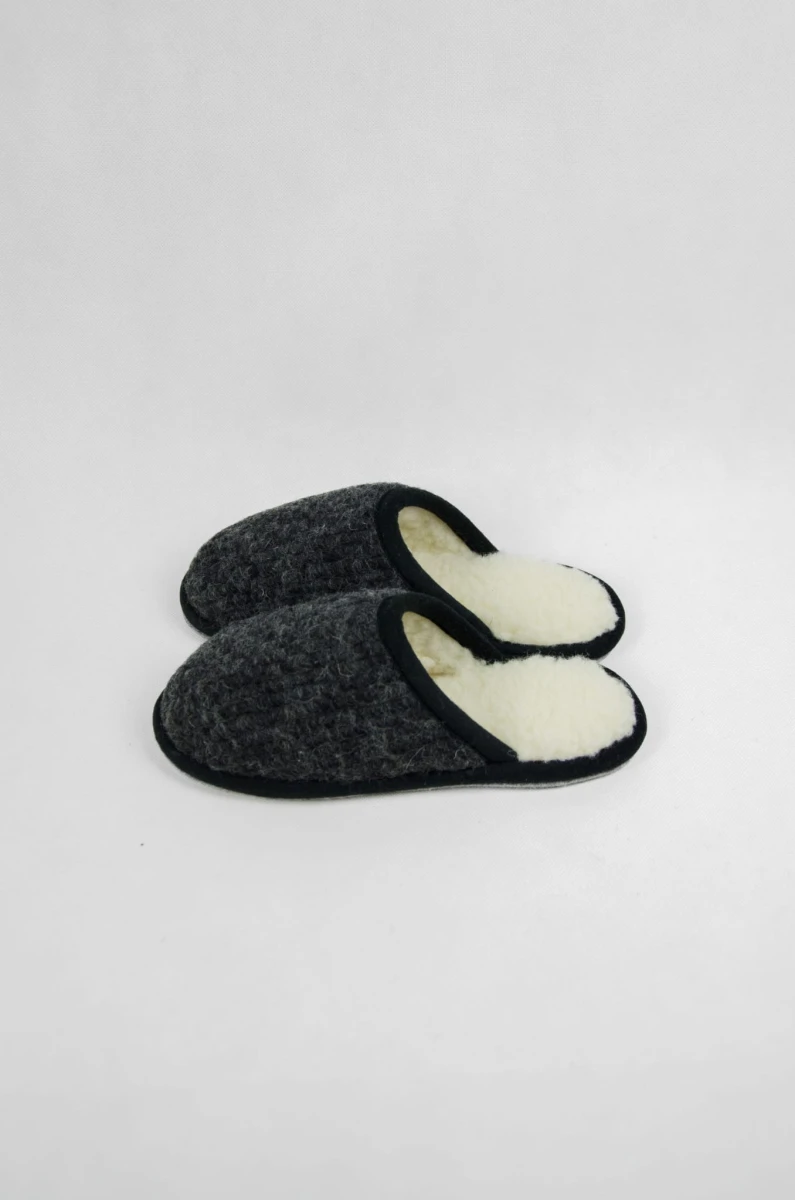 Kapcie Relax III - Grafitowy - Wooltex.pl