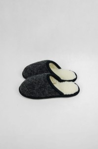 Kapcie Relax III - Grafitowy - Wooltex.pl