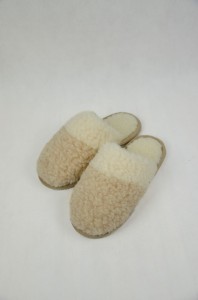 Kapcie Janosik II - Beżowy - Wooltex.pl