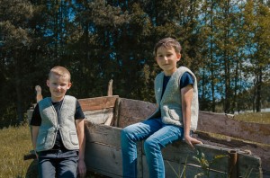 Kamizelka Wełniana Dziecięca - Popielaty - Wooltex.pl